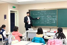 北京明诚外国语学校