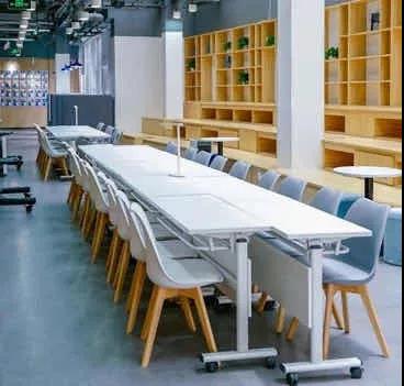 还有这种好事？给每个学员“私人订制”一所国际化“学校”内容图片_16