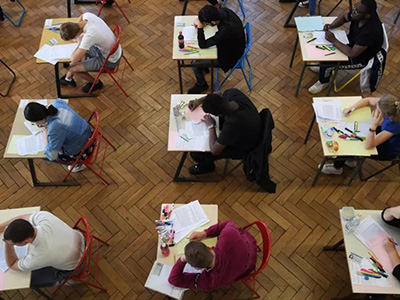 2021英国ALEVEL考试又作妖 开卷考+划重点或将成真
