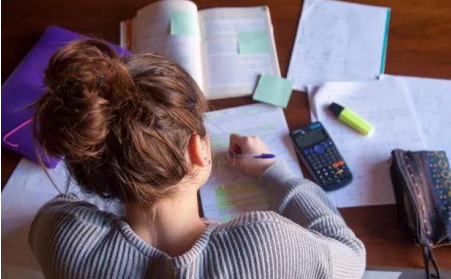 GCSE选几门好 UCAS官方告诉你9-10门刚刚好内容图片_1