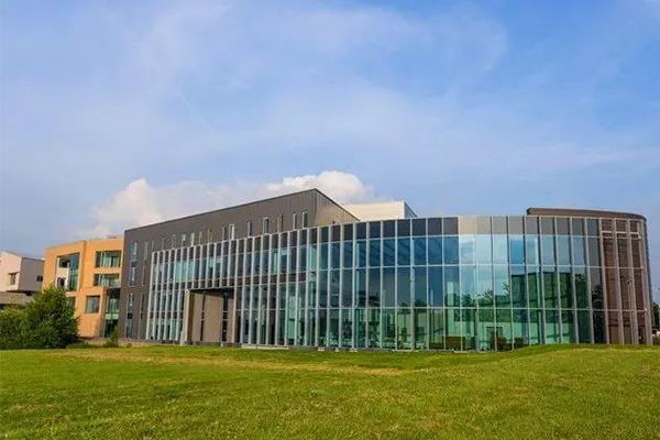 2021年英国林肯大学实力排名怎么样 不敢相信四年排名居然上升60个名次内容图片_2