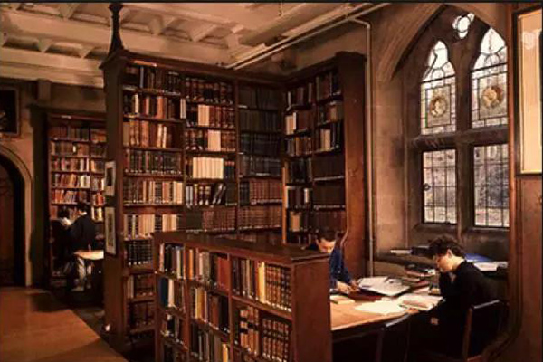 ​牛津大学有哪些古老的学院？牛津Magdalen College可是藏在时光中的最有气质的学院内容图片_1