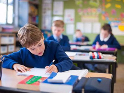 2021英国中学GCSE考生参加外部考试  面临强制性评估？同学们该如何应对