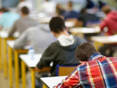 ALEVEL哪些科目比较难？数学 物理 化学 经济