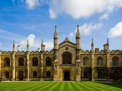 ​伦敦大学皇家霍洛威学院怎么样呢？有哪些特色专业？申请要求高吗