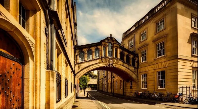 2022申请英国大学本科要哪些条件 少不了竞赛等软实力来加分内容图片_7