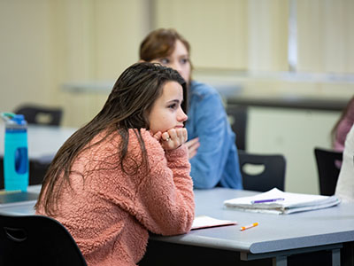 英国大学本科有什么专业？可以分成理工 商管 人文社科三大类
