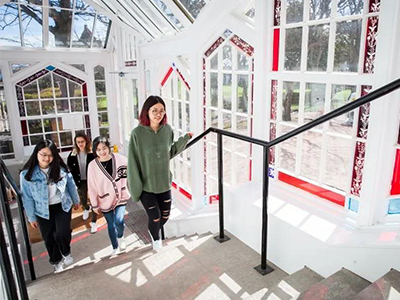 高排名英国大学经济专业本科申请条件汇总 高薪专业的分数线果然都很高