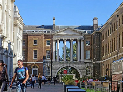 伦敦玛丽女王大学本科雅思要求接受 附ALEVEL与高考成绩申请条件