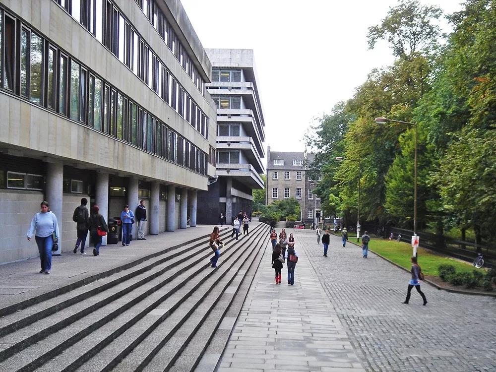 如何申请爱丁堡大学市场营销专业 ALEVEL和雅思要求已整理完毕