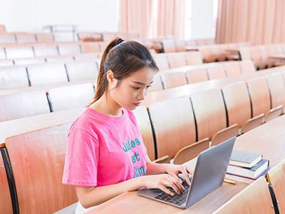 布鲁内尔大学雅思要求高吗 今年的标准有降低哟
