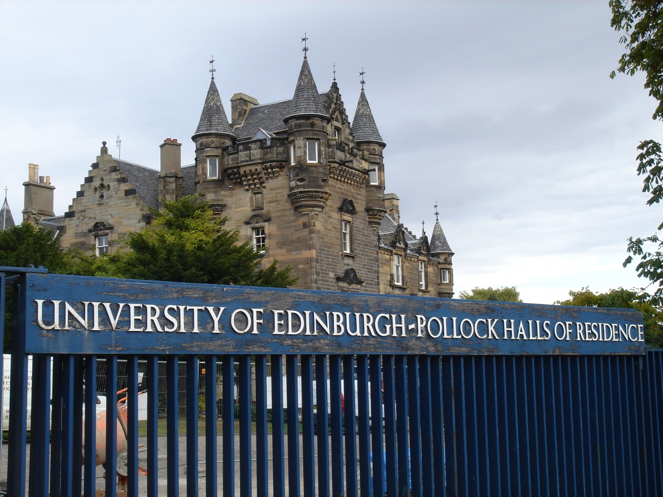 英国爱丁堡大学ap要求高吗 至少得考3门4分出来