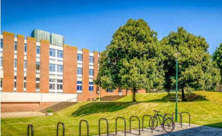 萨塞克斯大学雅思要求整理 商学院分数线有点高内容图片_1