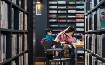 美国大学录取要求内幕公开 钱也是被拒因素之一?内容图片_1