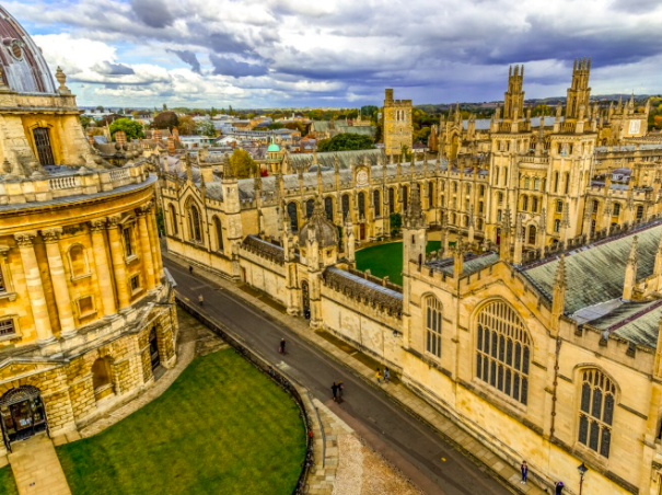 CUG2023英国大学排名发布 这次的赢家是牛津