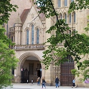 英国本科申请最偏爱国际生的学校来了,top10分别是…内容图片_10