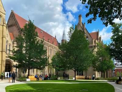 曼彻斯特大学申请大波专业取消?新增专业"换汤不换药"