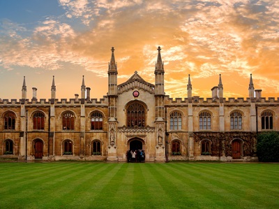 英国大学数学专业排名?布大跃升第6!